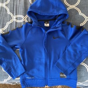 Boys Small Nike zipped up sweatshirt